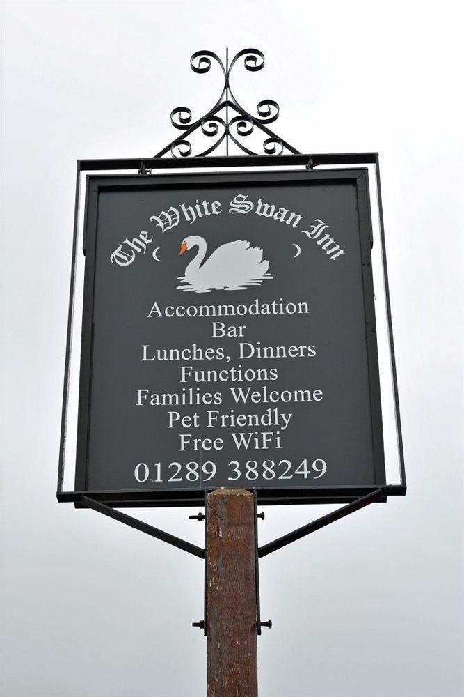 The White Swan Inn Lowick  Eksteriør billede