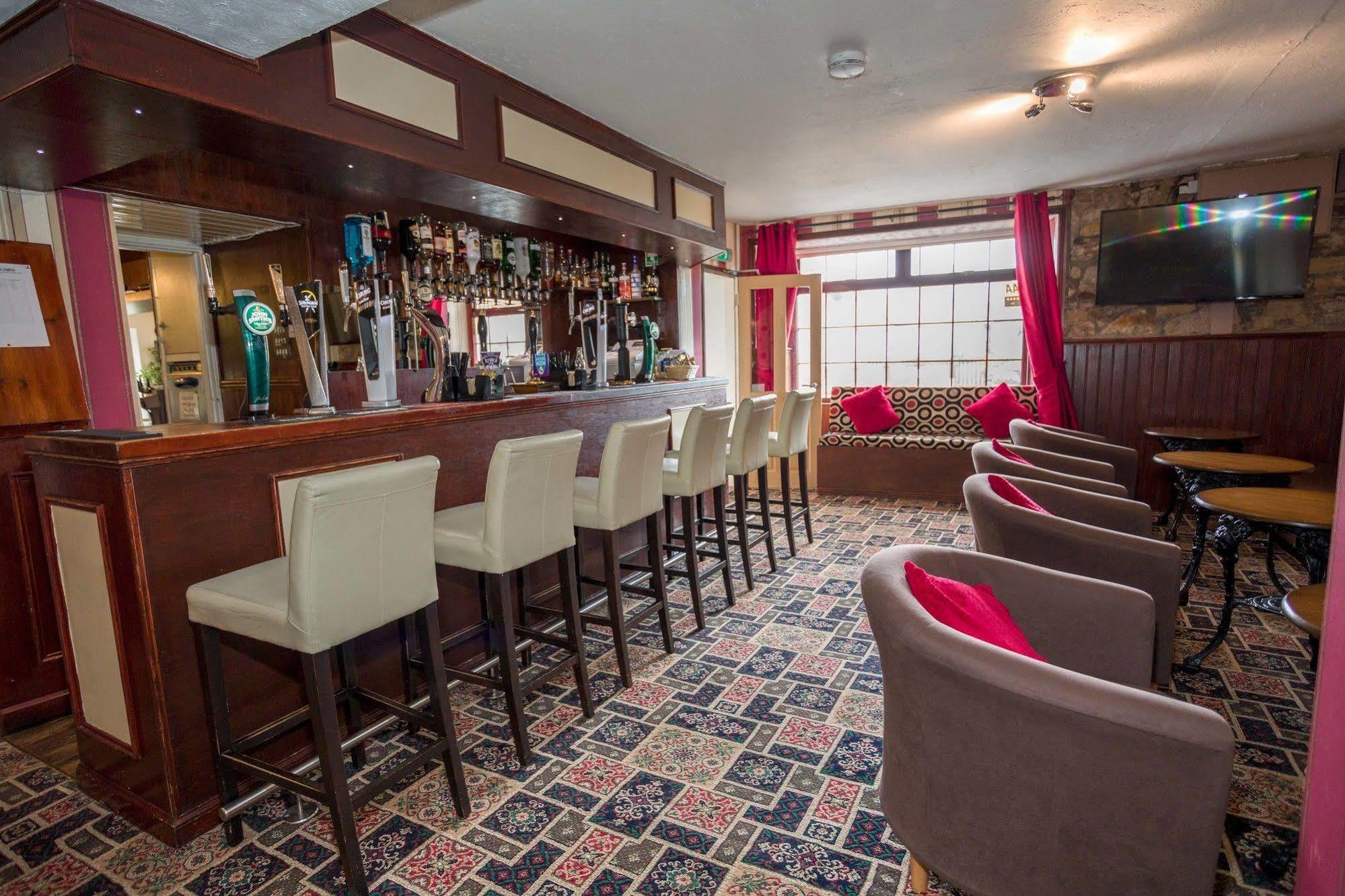 The White Swan Inn Lowick  Eksteriør billede